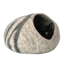 Load image into Gallery viewer, handmade natural wool cat bed