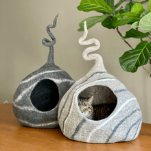 Load image into Gallery viewer, Large wool cat cave cat bed house