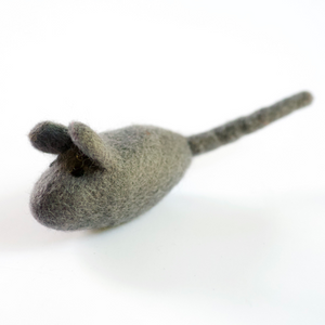 wool-toys-for-cats