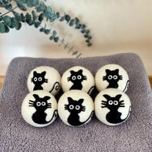 Load image into Gallery viewer, BLACK CATS ECO DRYER BALLS