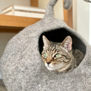 CURLY TAIL Brown Wool Cat Cave | Cat Bed