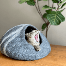 Load image into Gallery viewer, catcavco-cat-bed