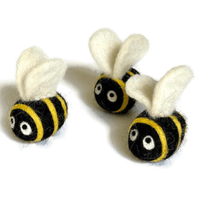 Load image into Gallery viewer, wool-felt-bees