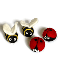Load image into Gallery viewer, needle-felted-bee