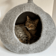 Load image into Gallery viewer, Gray-wool-cat-bed